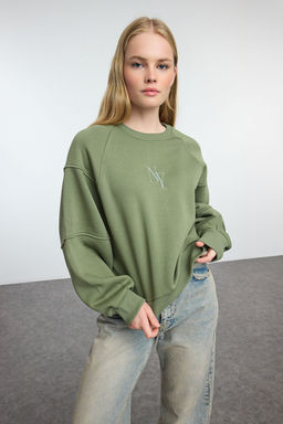 Haki Bisiklet Yaka Regular Fit Nak?sl? Kal?n Ici Polarl? Orme Sweatshirt TWOAW24SW00199