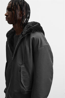 REVERSIBLE BOMBER JACKET - Zara фото 6