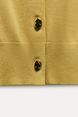 PLAIN KNIT TOP WITH GOLDEN BUTTONS - Zara фото 8