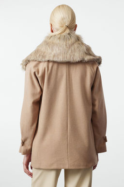 Bej C?kar?labilir Yaka Kurk Detayl? Regular Midi Yunlu Kaban TWOAW25KB00070