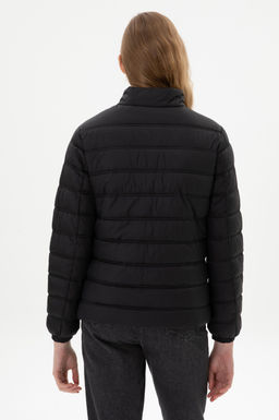 Kad_n Siyah Mont Sepette S_rpriz _ndirim