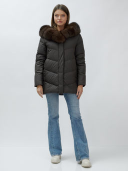 с МЕХОМ ПЕСЕЦ ПРЕМИУМ класса Полупальто зимние темно-коричневого цвета - Mtforce фото 10