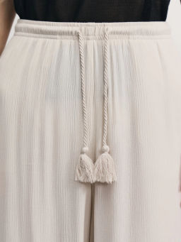 Широкие брюки из фактурной вискозы / Zarina  фото 5