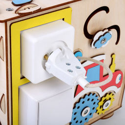 Бизиборд «Кубик» 24×24×24 см