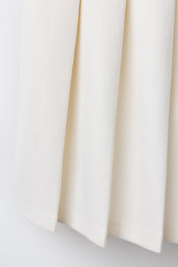 PLEATED SKIRT