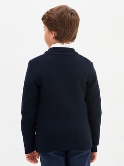 Темно-синий пиджак