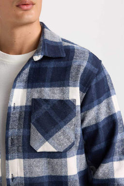 Рубашка в клетку с длинным рукавом и воротником-поло стандартного кроя - Defacto фото 5