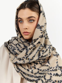 Большой, мягкий, тонкий и очень нежный двусторонний палантин с рисунком.