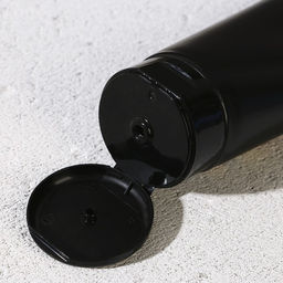 Подарочный набор новогодний, гель для душа 250 мл и гель для бритья 110 мл, Чистое счастье