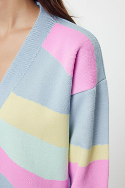 TRENDYOLMILLA Mavi Renk Bloklu Triko H?rka TWOAW25HI00264  фото 4