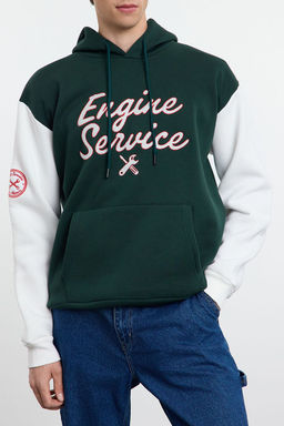 Zumrut Yesili Oversize/Genis Kesim Nak?sl? Renk Bloklu Kapusonlu Ici Polar Sweatshirt TMNAW25SW00044
