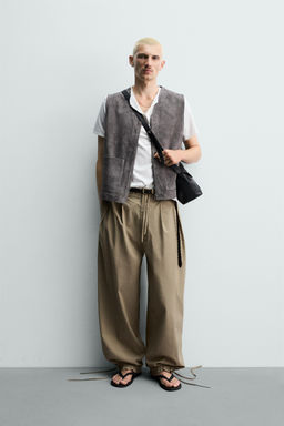 CHALECO RELAXED FIT PIEL ANTE / Gris