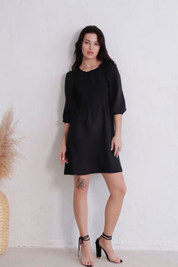 Платье чёрное с присборенной юбкой