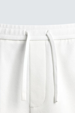 COMFORT TEXTURED BERMUDA SHORTS - Zara фото 8
