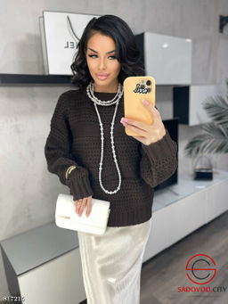 Женские вязаные свитера