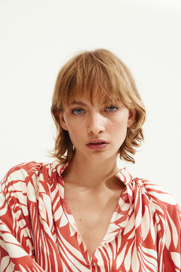 Blusa con mangas globo - H&m фото 3