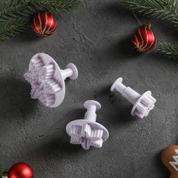 Набор плунжеров кондитерских Доляна «Снежинка большая», 3 шт, цвет МИКС