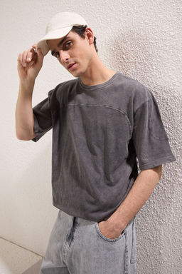TRENDYOL MAN Vizon Oversize/Genis Kesim Eskitme/Soluk Efekt Kumas Mix Detayl? T-Shirt TMNSS25TS00014 - Trendyolmilla фото 2