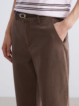 Beli Kemerli Carrot Fit Kad?n Jean Pantolon