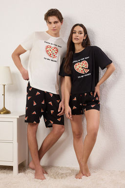 Trendyolmilla Man Ekru Siyah Regular Fit Pizza Bask?l? %100 Pamuk Couple Orme Erkek Pijama Tak?m? TMNSS25PT00048