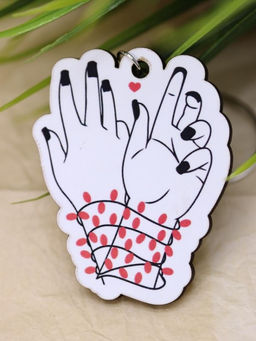 Брелок ECO из дерева LOL LAB "Сердце в руках"