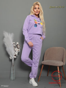 Женский спортивный костюм