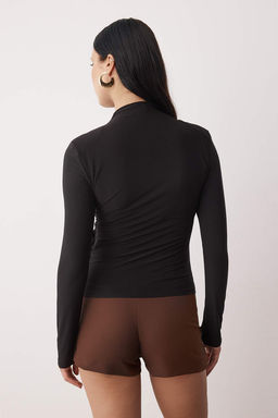 Siyah Duz Dik Yaka Uzun Orme Sandy Party Bluz TPRAW26BZ00020