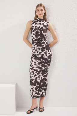 Koyu Kahverengi Inek Bask?l? Maxi S?f?r Kol Drapeli Bodycone Esnek Orme Elbise TWOSS24EL00101