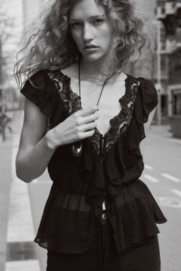 Top de lyocell con volantes - H&m фото 4