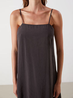 Kare Yaka Modal Kar???ml? Elbise