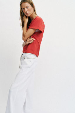 CAMISETA R?STICA ESCOTE PICO / Coral