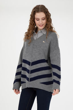 Kad_n Gri Melanj V Yaka Triko Kazak