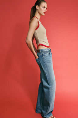 CAMISETA VIVOS CONTRASTE / Beige