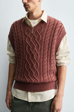 CABLE-KNIT TEXTURED VEST - Zara фото 5