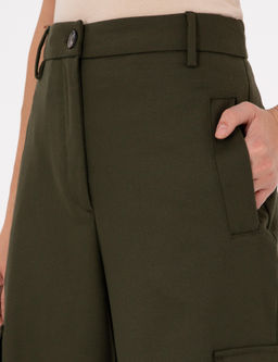 Haki Flare Fit Kuma_ Pantolon