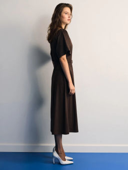 Платье миди с поясом / Zarina