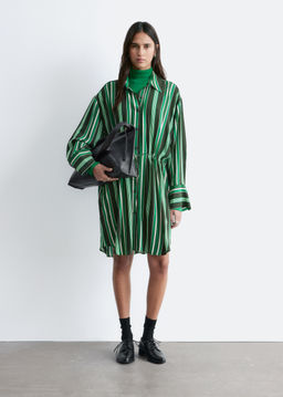 Vestido camisero de corte holgado con cord?n