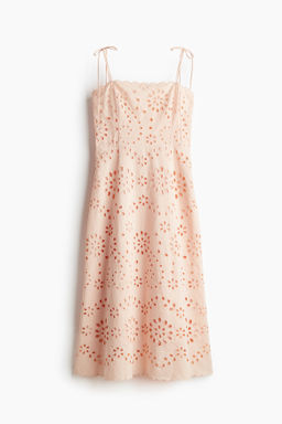 Vestido de tirantes con bordado ingl?s