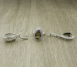 Комплект "Султан-30", султанит, покрытие родий, размеры кольца: 17, 18, 19, 20