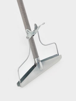 Тряпкодержатель с металлическим черенком, длина 1,5 м    микс