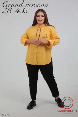 Стильная рубашка выполнена из микровельвета