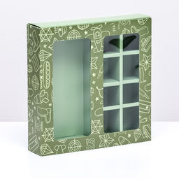 Цена за 2 шт. Коробка для 8 конфет шоколад, с окном, Военный стиль 17.7?17.8?3.8 см