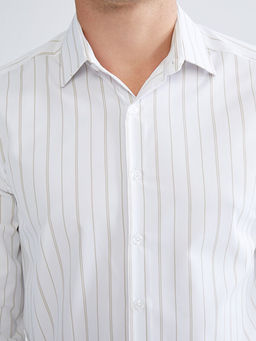 Slim Fit Uzun Kollu ?izgili Erkek G?mlek