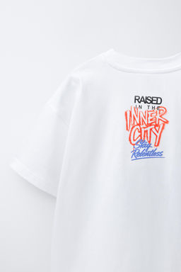 CAMISETA ESTAMPADO GRAFFITI / Blanco