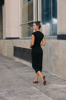 STRETCH MIDI DRESS WITH BELT - Zara фото 4