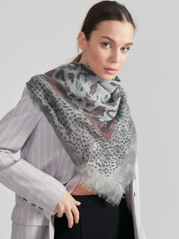 Большой, красивый платок из вареного хлопка. Рисунок на полотно наносится вручную. - Tantino фото 4