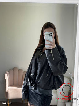 Куртка кожаная бомбер женская