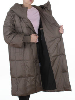 8892 SWAMP Пальто зимнее женское (200 гр. холлофайбер)
