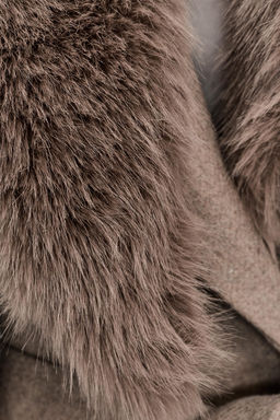 WOOL COAT WITH FAUX FUR LAPEL AND BELT - Zara фото 10