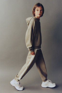 HOODIE AND JOGGER TRACKSUIT WITH TAPING - Zara фото 10